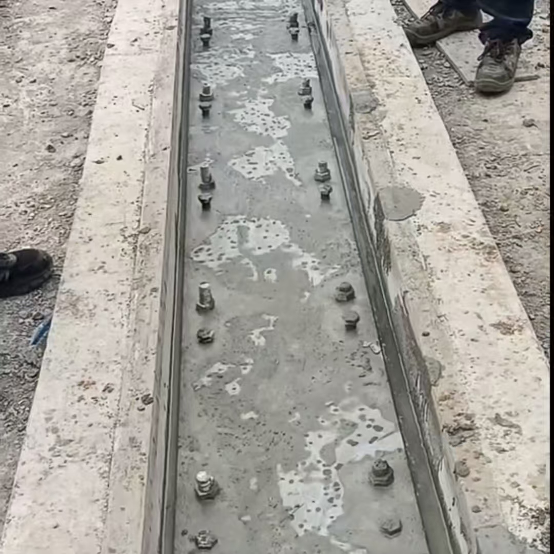 阳曲港口码头起重机龙门吊重型机械设备稳固用早强快凝轨道胶泥